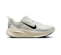 Nike Vomero 18 Neutral running shoe Men-white, grey, Size 9,5