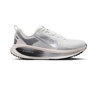 Nike Vomero 18 Neutral running shoe - white, silver, Size 5,5