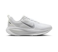 Nike Vomero 18 Neutral running shoe Women - white, silver, Size 4,5