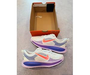Nike Vomero 18 Running Gym Shoes White Hot Lava/Violet mist - Size UK 3