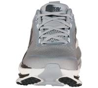 Nike Vomero 18 Running Shoes