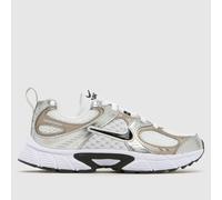 Nike White & Black V5 RNR Junior Trainers UK 10 (EU 27½)