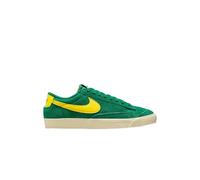 NIKE Women's Blazer Low '77 Vintage Sneaker, Malachite Lightening Muslin Sail, 7 UK