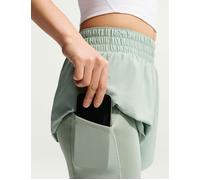 Nike One Women's Dri-FIT High-Waisted 8cm (approx.) 2-in-1 Shorts - Green - Polyester XL (UK 20-22)