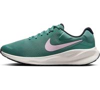 Nike Women's Revolution 7Sneaker