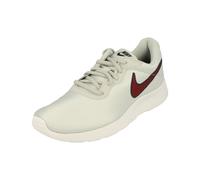 Nike Wmns Nike Tanjun Se, Women’s Gymnastics Shoes, Gold (Pure Platinum/Red Crush 010), 4.5 UK (38 EU)