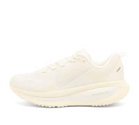 Nike Women's Vomero 18 Sneaker Sail/White/Cocnut Milk