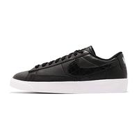 Nike Women's W Blazer Low SeBasketball Shoe