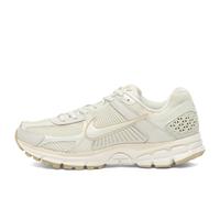 Nike Women's Zoom Vomero 5 Met Sneaker Light Bone/Phantom/Light Orewood UK 5