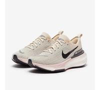Nike - Women's Invincible 3 Premium Road Running Shoes - Running shoes size 9,5, sand