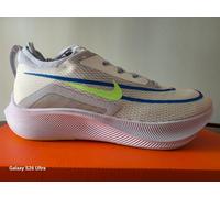 Nike Zoom Fly 4 Running Shoes Trainers CT2392-100 UK sz's 8,9,9.5 & 10