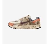 Nike Men's Zoom Vomero 5 Sneaker, Sanddrift Earth Muslin Khaki, 7 UK