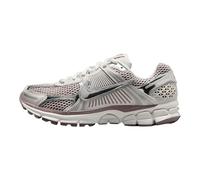 Nike Zoom Vomero 5 Women's Shoes (HV6417-001, Vast Grey/Platinum Violet/Taupe Grey/Metallic Silver), Vast Grey/Platinum Violet/Taupe Grey/Metallic Silver, 5.5 UK