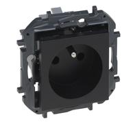NILOE STEP 863533B 2P+E Socket, Push-in Terminals