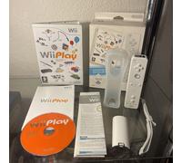 Nintendo Wii Play Boxed + Remote Controller White + Nunchuck very clean remote