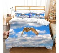 NIOYNJIS Bedding King Bedding Set - Down Duvet Cover, Soft Brush Microfiber Cover Set with 2 Pillowcases,One Eurasian Eagle Owl or Eagle Owl. Flies with spread wings against a blue and,200x228 cm