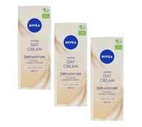 NIVEA 24H Moisture Tinted Day Cream with Vitamin E Light Skin Tone SPF15 50ml