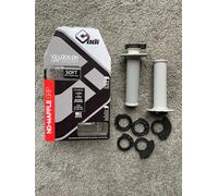 ODI No Waffle Lock-on Grips V2 Grey Grey