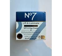 Lift & Luminate TRIPLE ACTION Day Cream, anti-ageing, for younger-looking skin