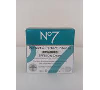 Protect & Perfect Intense ADVANCED Day Cream, protect & hydrate skin, for a youthful look