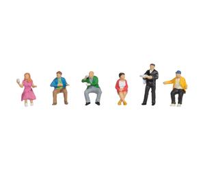 Noch 15239 HO/OO Gauge In the Dining Car (6) Figure Set