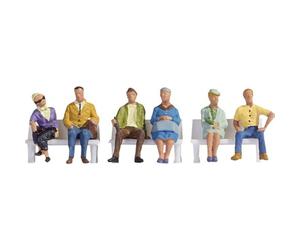 Noch 15532 Sitting People Landscape Modelling