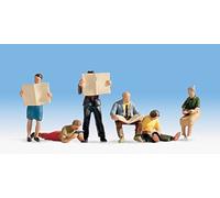 NOCH 15575 HO Scale People Sitting And Standing Reading The Newspaper Pz. 6