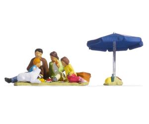 NOCH Family At The Picnic, Figure Set In H0, Ideal Accessory For Model Train