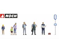 15246 Noch HO Characters At the bus stop 1:87 scale