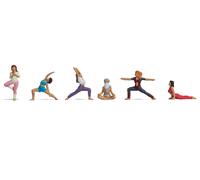 Noch 15888 Characters: Women Practicing Yoga Scale 1:87 H0