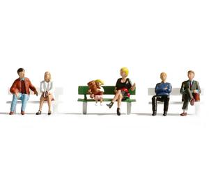 NOCH Seated Travelers Bench Miniature Figures For N Scale Model Railways
