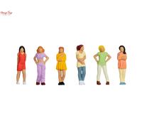 Noch H0 Figures Female Teenagers, Plastic Model Figures, H0 Scale for Realistic City Scenes and Dioramas