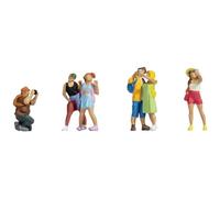 NOCH® Tourist Figurine Set Hand Coloured Model Train Figures Photography Set