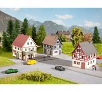NOCH Village Set 3-teilig, With Timber Frame House,Country House And Hofgut, for