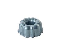 Nordic Ware 50013RD Formed Bundt, Aluminum, Red