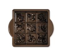 Nordic Ware Cakelet Tin: 9 Hole Nordicware Seasonal Squares Pan