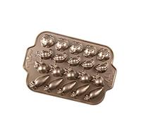 Nordic Ware Garden Patch Pan, Mini Vegetable Cake Mould Tray, Cast Aluminium Cake Tin, Muffin Tray for Spring Made in The USA Colour : Toffee