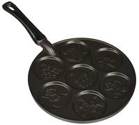 Nordic Ware Holiday Pancake Pan, Cast-Aluminium Pancake Frying Pan, Pancake Pan for 7 Pancakes, Mini Pancake Maker - Black