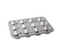 Nordic Ware Naturals 12 Cavity Muffin Pan, Cupcake Tray with Superior Heat Conductivity, Premium Bakeware for Evenly Browned Treats, Made in The USA, Colour: Silver