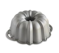 Nordic Ware Platinum Anniversary 12-Cup Bundt Pan, Original Cast Aluminium Bundt Tin, Bundt Cake Tin with Fluted Pattern, Cake Mould Made in the USA, Colour: Silver