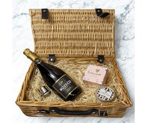 Nozecco Alcohol Free Sparkling Wine Gift Hamper 75cl 0.5% ABV with Holdsworth Chocolates Champagne Stopper & Scented Candle - Non Alcoholic Fizz Gift Set UK