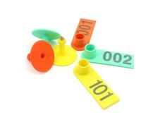 Numbered Livestock Ear Tags 100pcs, TPU Plastic Farm Animal ID Kit 001-1000 for Goat, Sheep, Cattle, Pig(Green,901-1000)