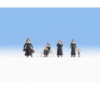 Nuns (4) & Children (2) HO Gauge figures Noch 15400