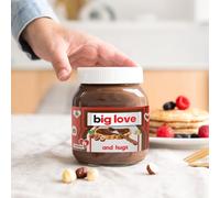 Nutella jar personalised with Name - Valentines Gift - Nutella Gift Set, Hazelnut Spread in Custom Labelled Jar, Gift for Birthdays (450 gram) (Love theme)