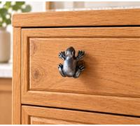 Oakcrafts - Antique Cast Iron Frog Cabinet Knob - 45mm