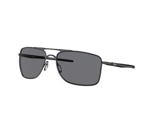 Oakley Man Sunglass Gauge 8 - Frame color: Matte Black, Lens color: Grey