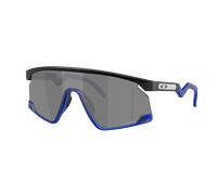 Oakley Unisex Sunglass OO9280 BXTR Fathom Collection - Frame color: Matte Black, Lens color: Prizm Black