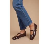 Oasis Women's Mia Faux Cracked Leather Mary Jane Flats Shoe in Chocolate | Size: 4