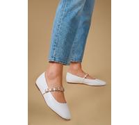 Oasis Women's Jem Faux Leather Flower Brooch Detail MaryJane Ballet Pumps Flat in White | Size: 8