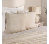 Highams 2 x Boucle Teddy Fleece Cushion Covers Fluffy Warm Soft Home Sofa Decorative Chair Sofa Scatter Couch Throw Pillow, 45 x 45cm, Cream